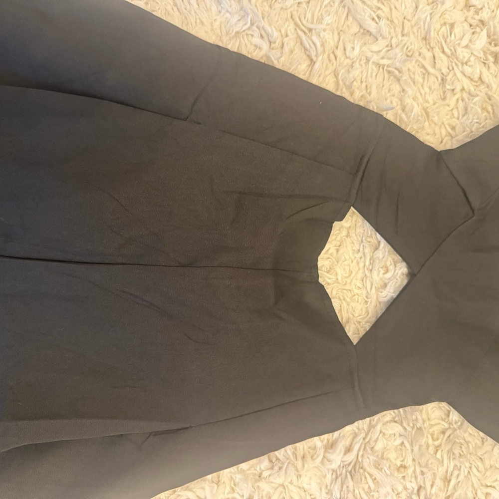 NWT Elegant Black Cutout Jumpsuit with wide leg - Picture 15 of 15